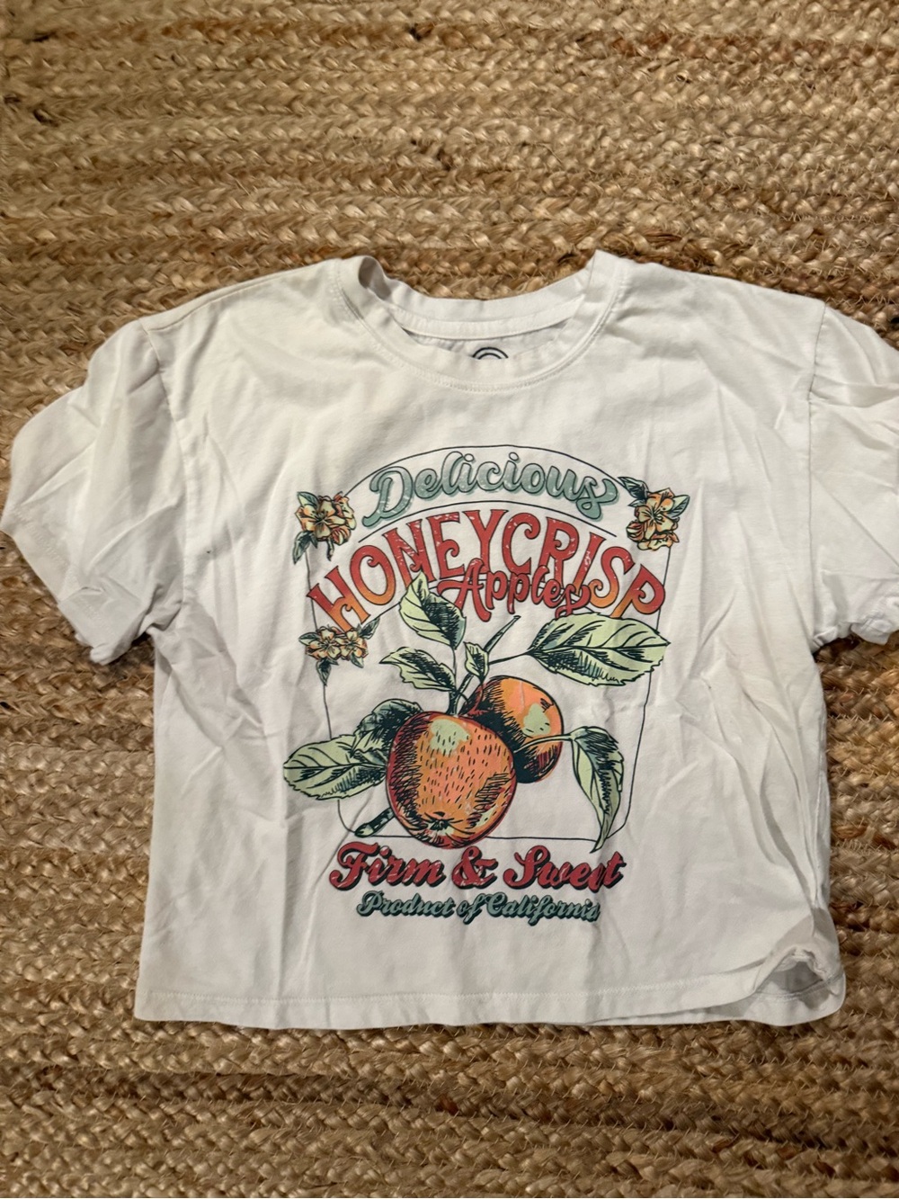 White Honeycrisp Apples Graphic Short Sleeve Tee